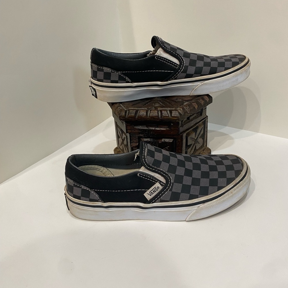 RARE VANS Slip On Gray Black Checkerboard Racing Flag Sz 2 Kids Shoes